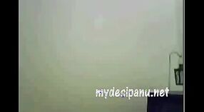 Vidéo porno Desi mettant en vedette la milf extrêmement chaude de nadia 4 minute 00 sec