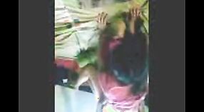 देसी कॉलेज लड़की की पहली बार उसके प्रेमी के साथ में वीडियो 7 मिन 00 एसईसी