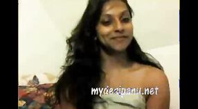 Novo Vídeo de sexo indiano com uma MILF Boazona num encontro escandaloso 6 minuto 20 SEC