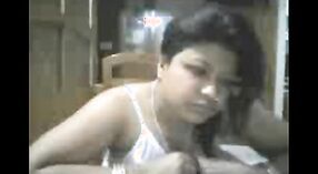 Desi Girls Webcam Queen: Una experiencia Sensual en HD 4 mín. 20 sec