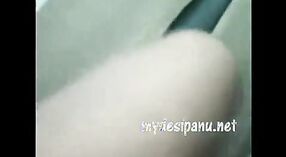 ಕೋಲ್ಕತ್ತಾದಲ್ಲಿ ರೊಸೊಗೊಲ್ಲಾ ರೂಪಾಲಿ ಅಭಿನಯದ ಭಾರತೀಯ ಅಶ್ಲೀಲ ಚಿತ್ರ 3 ನಿಮಿಷ 00 ಸೆಕೆಂಡು