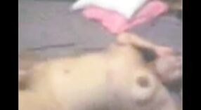देसी गृहिणी एक भारतीय सेक्स वीडियो के साथ उसके पति की कंपनी का स्वाद हो जाता है 3 मिन 40 एसईसी