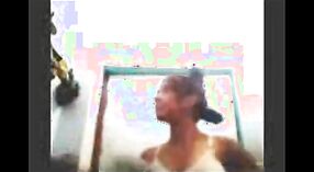 Desi college girl's self-shoot bath scene in MMS video 0 min 40 sec