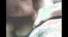देसी कॉलेज लड़की हो जाता है गड़बड़ द्वारा उसके दोस्त में एक गर्म और भाप से भरा वीडियो 4 मिन 40 एसईसी