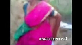 Indiase seks video featuring een heet en geil bhabi in Kerala 3 min 50 sec