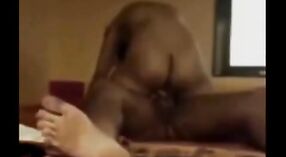Amatör Hint seks video featuring bir nightshift oturum 3 dakika 40 saniyelik