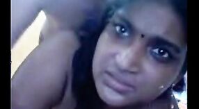 Indyjski aunty dostaje niegrzeczny w to gorący porno wideo 10 / min 20 sec