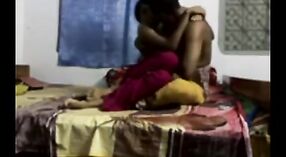 所有者に犯されている成熟した女性をフィーチャーしたインドのポルノビデオ 0 分 0 秒