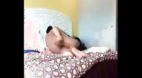 Двоюродный брат трахает красивую индианку в любительском порно видео 10 минута 50 сек