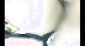 हौशी अश्लील व्हिडिओमध्ये देसी मुलींनी त्यांचे बुट्टे मागून काढले 4 मिन 20 सेकंद