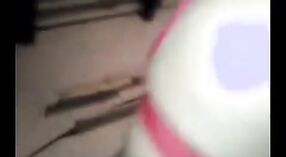 Đôi Mắt Xanh Gợi Cảm của Suryya Paki Bhabhi Trong Video Khiêu dâm Nghiệp Dư 2 tối thiểu 50 sn