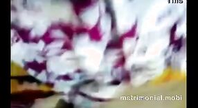 हौशी अश्लील व्हिडिओसह देसी पत्नी स्टीम सेक्समध्ये विव्हळत आहे 2 मिन 20 सेकंद