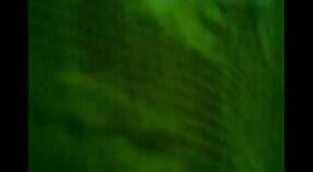 ಭಾರತೀಯ ಆಂಟಿ ಸೆಡ್ಯೂಸ್ ತನ್ನ ರಹಸ್ಯ ಪ್ರೇಮಿ ಈ ಬಿಸಿ ವೀಡಿಯೊ 2 ನಿಮಿಷ 20 ಸೆಕೆಂಡು