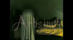 भारतीय सेक्स दृश्य में एक गोल-मटोल चाची के अंतरंग वीडियो 4 मिन 40 एसईसी