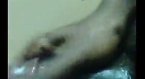 Indian Sex Movie: Milf Masturbation in Chennai 2 min 10 sec