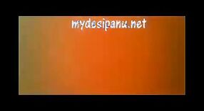 Amateur Indiase seks video featuring een groot bips bhabi getting geneukt in doggy stijl 5 min 40 sec