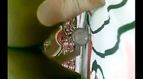 দেশি গার্লফ্রেন্ডের বড় boobs বহিরাগত ক্যাম শোতে পূজা হয় 1 মিন 10 সেকেন্ড