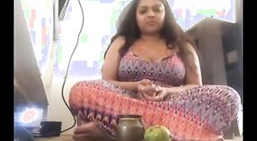 Desi aunty indulges in solo playtime 3 min 00 sec