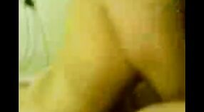 দেশি কলেজ দম্পতি অপেশাদার পর্ন ভিডিওতে তাদের যৌনতা অনুসন্ধান করে 0 মিন 0 সেকেন্ড