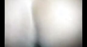 ભારતીય પોર્ન વિડિઓ એક શરમાળ તમિલ છોકરી દર્શાવતા 6 મીન 20 સેકન્ડ