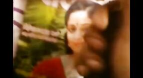Desi girls in Indian sex videos - Kavyamadhavanoru's hottest encounter 2 min 00 sec