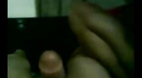Vidéo de sexe indien mettant en vedette une fille Mallu qui aime sucer 4 minute 00 sec