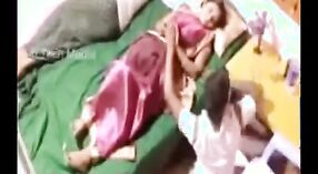 Desi Girls的自制性爱视频：狂野而蒸蒸日上的相遇 0 敏 0 sec