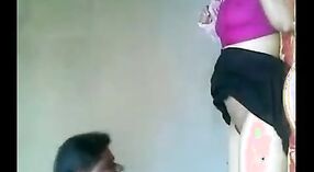 Ấn độ tình dục video featuring một Mallu aunty trong một country gỗ thiết lập 1 tối thiểu 40 sn
