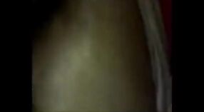 मल्लू चेचीचे स्तन हाताळणारे भारतीय सेक्स व्हिडिओ 2 मिन 10 सेकंद