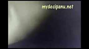 Дези-горничная Соня трахается со своим любовником в любительском видео 3 минута 00 сек