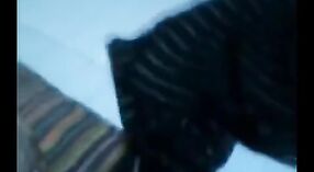 অপেশাদার ভারতীয় অশ্লীল ভিডিও তার চাকর দ্বারা উন্মুক্ত একটি সেক্সি ফিগার গৃহিণী বৈশিষ্ট্যযুক্ত 4 মিন 50 সেকেন্ড