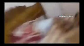 அமெச்சூர் இந்திய செக்ஸ் திரைப்படம்: கேரளாவைச் சேர்ந்த ஆசிரியர் தனது மாணவனைப் பிடிக்கிறார் 4 நிமிடம் 40 நொடி