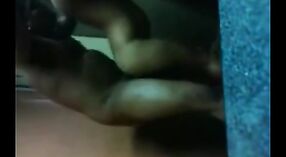 Indiano cameriera Orissa prende controllo in standing sesso scena 1 min 50 sec