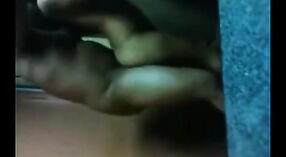 Indiano Sesso Video: Orissa Cameriera Prende Scopata da Lei Capo 1 min 40 sec
