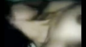 एमेच्योर महिला समलैंगिकों को उनके खाने में अश्लील वीडियो 1 मिन 10 एसईसी