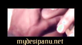 একটি বাংলাদেশী গৃহিণী এবং তার প্রতিবেশীর এমএমএফ এনকাউন্টারের এইচডি ভিডিও 1 মিন 50 সেকেন্ড