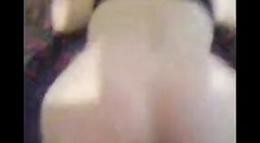Vidéo porno indienne mettant en vedette une milf aux gros seins 1 minute 30 sec