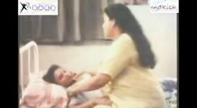 भारतीय सेक्स वीडियो: दीपाली चाची उसके बड़े स्तनों से पता चलता है 0 मिन 0 एसईसी