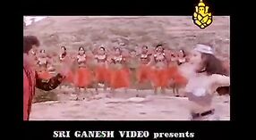 Gadis Desi dalam Musik: Video Seks yang Panas dan Beruap 2 min 30 sec