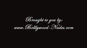 Bocah-bocah wadon Desi Ing Film India Panas 4 min 40 sec