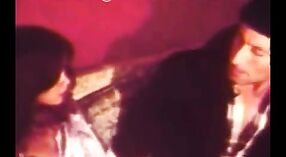 దేశీ మిల్ఫ్ ఆమె ఫిల్మ్ స్టైల్ లో నింపండి 0 మిన్ 50 సెకను