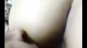 Desi Girl在业余色情视频中吞下了她的大胸部 10 敏 20 sec