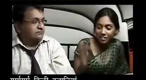 Desi meisjes in Hindi: Een porno Video 5 min 40 sec