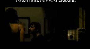 ಭಾರತೀಯ ಸೆಕ್ಸ್ ಚಿತ್ರ: ಕರೀನಾ ಮತ್ತು ಸೈಫ್ ಮಲಗುವ ಕೋಣೆ ದೃಶ್ಯ 0 ನಿಮಿಷ 0 ಸೆಕೆಂಡು