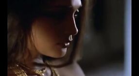 Desi Girls Anu Aggarwal明星在一个热气腾腾的色情场景中 3 敏 10 sec