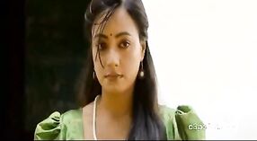 印度的性爱视频是Aisharya，Desi Girl，她的导演搞砸了 6 敏 20 sec