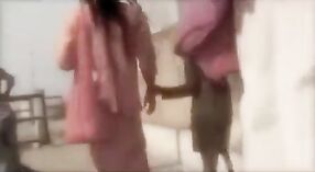 Индийское секс-видео с участием фальшивого свамиджи и иностранца 0 минута 40 сек