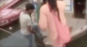 Indisches sexvideo mit einem gefälschten swamiji und einem Ausländer 1 min 00 s