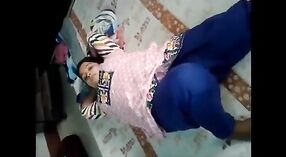 Домашнее видео обнаженной Дези Бхабхи: Жесткий секс и скандал 0 минута 0 сек