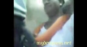 Indiano sesso video featuring aunty da il Sud ufficio giving hersenior's cazzo un boccone 0 min 50 sec